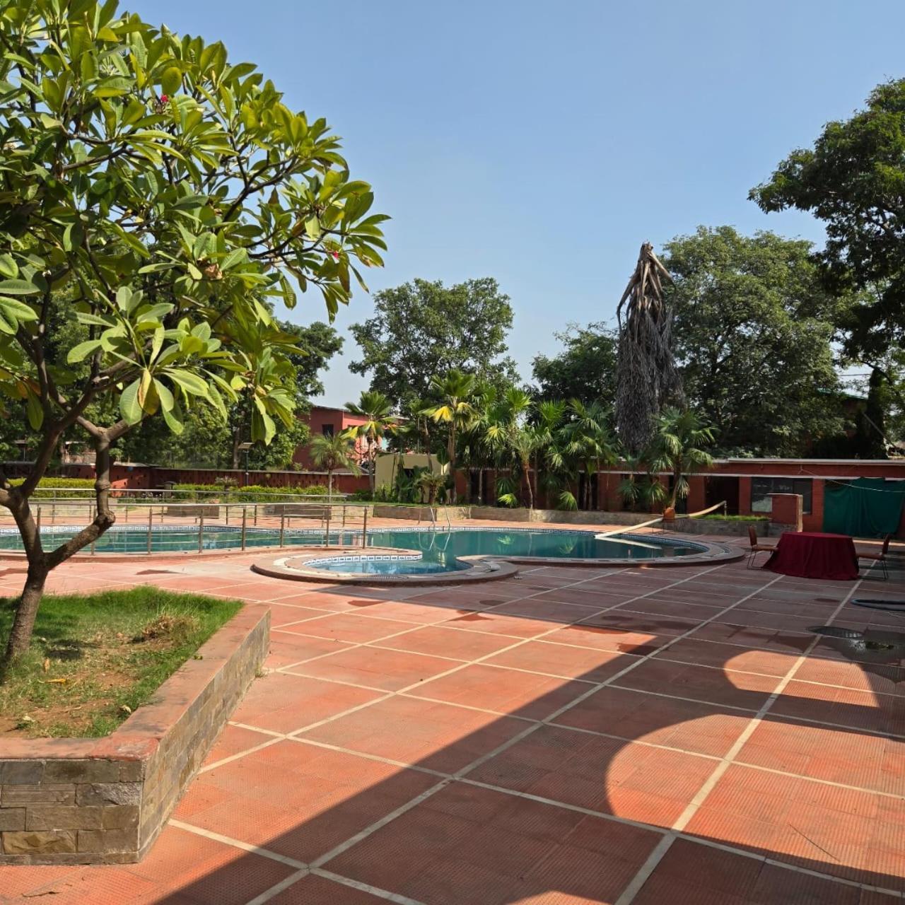 The Sky Imperial, Gandhinagar Exterior foto